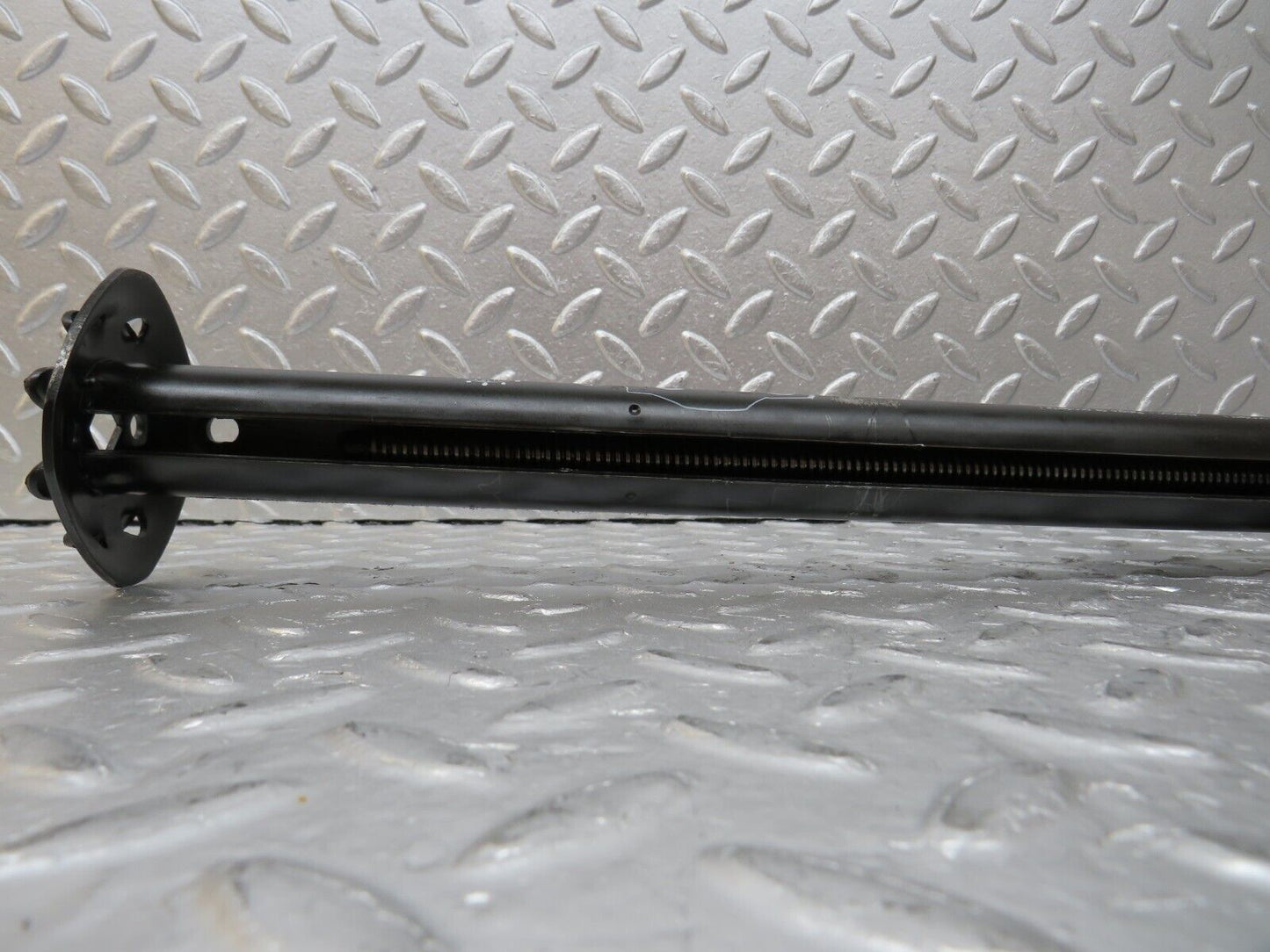 34861 Mercedes-Benz W210 320E Car Jack 2105830115