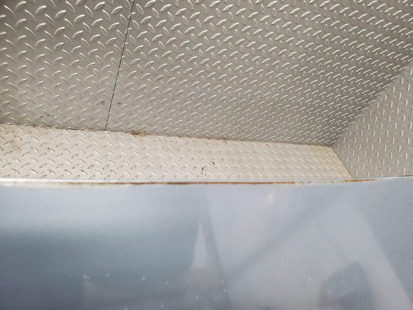46987722