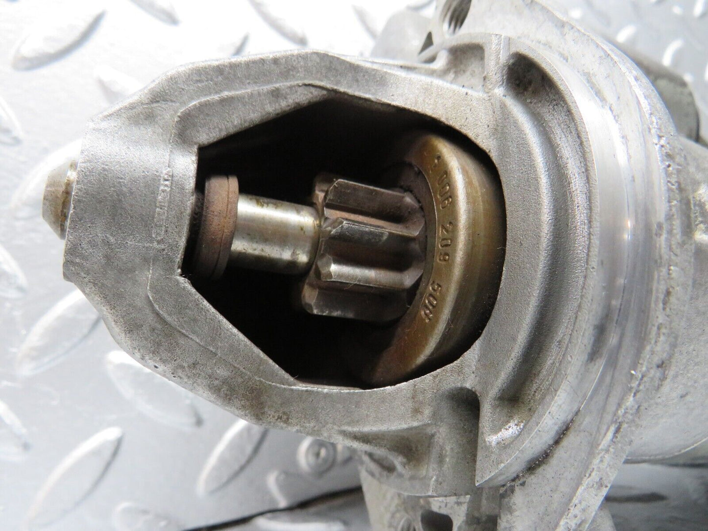 30531 Mercedes-Benz W124 230E Starter Motor Bosch 0001108003 0331303053-553