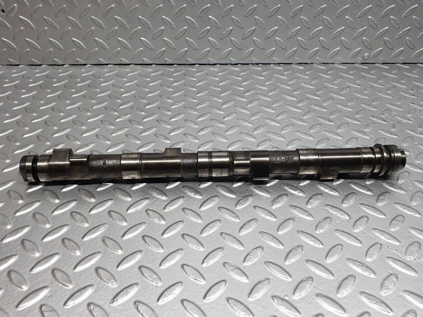 43079 Mercedes-Benz W123 230E Camshaft