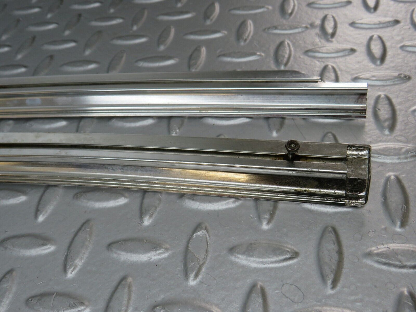 35626 Mercedes-Benz R107 280SL Coupe Soft Top Cover Chrome Trim