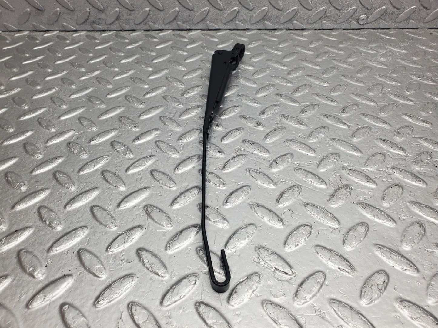 W124 Wagon rear wiper arm used OEM