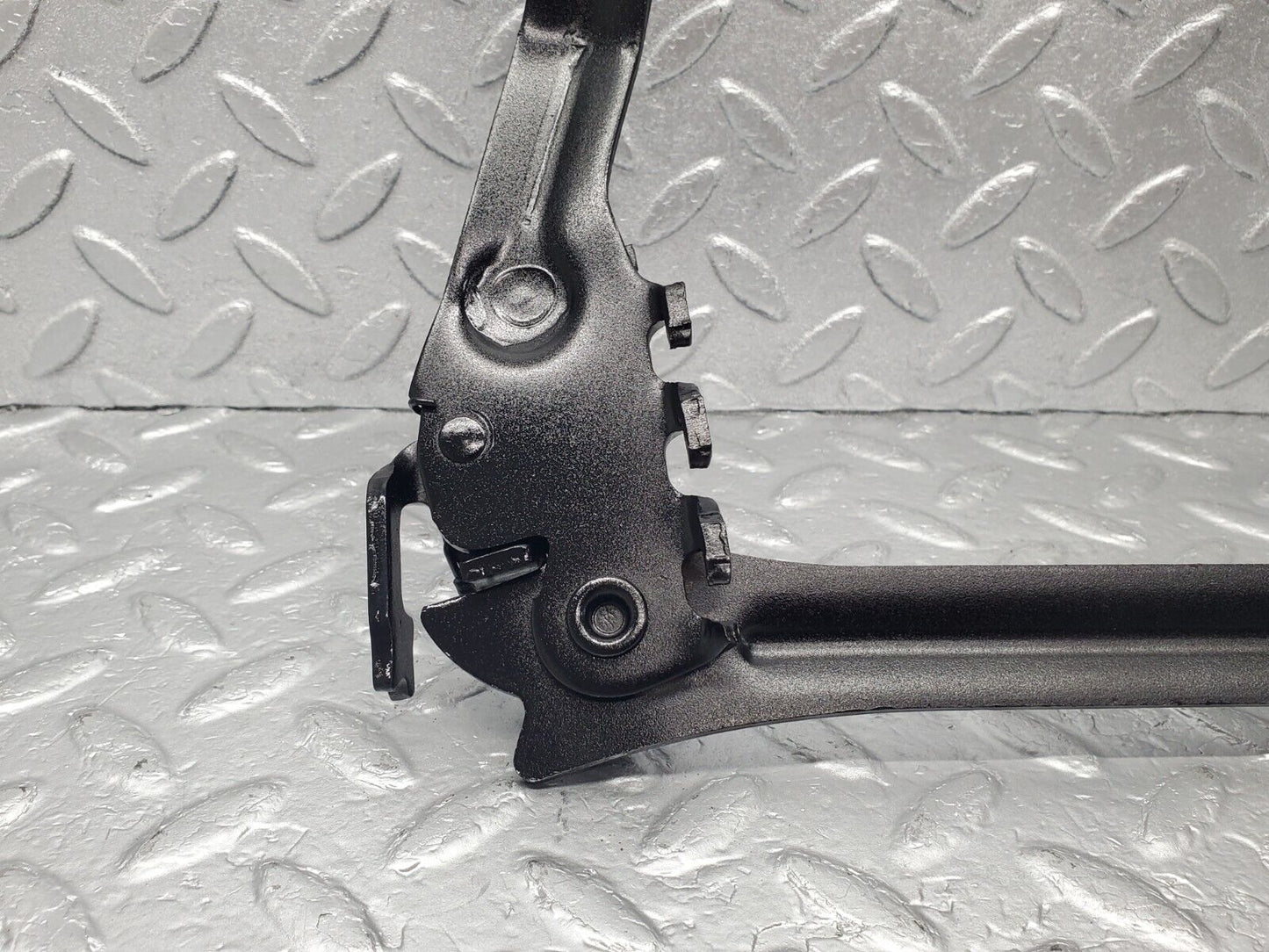 46642 Mercedes-Benz C123 280CE Coupe Bonnet Hinge Right Side