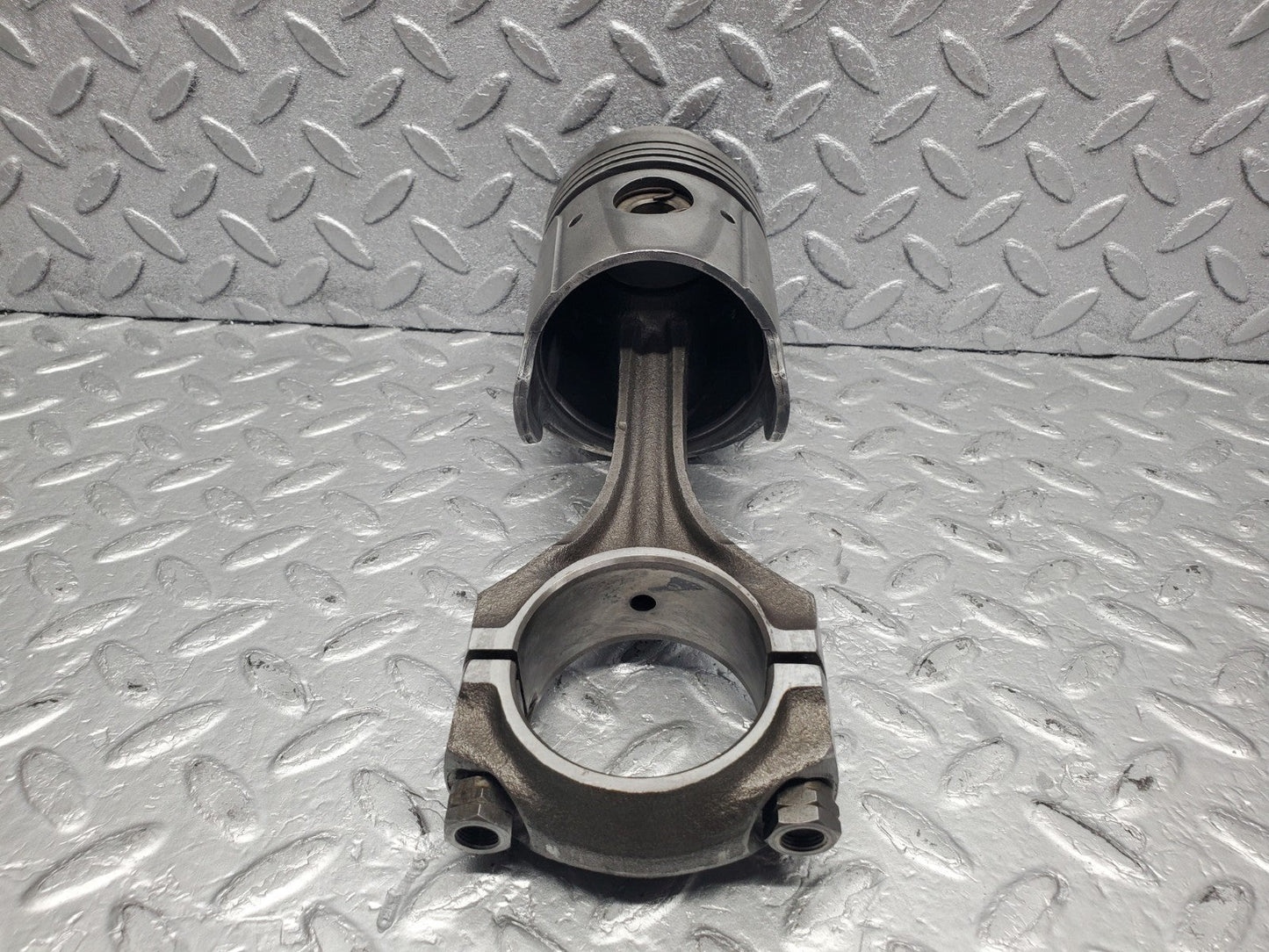 W112 piston and connecting rod used OEM
