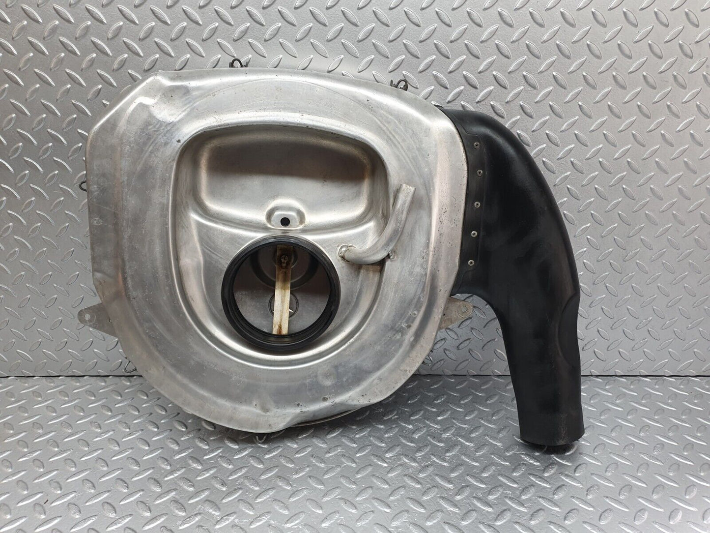 43806 Mercedes-Benz C126 380SEC Coupe Aluminium Air Filter Box Housing 0130946802