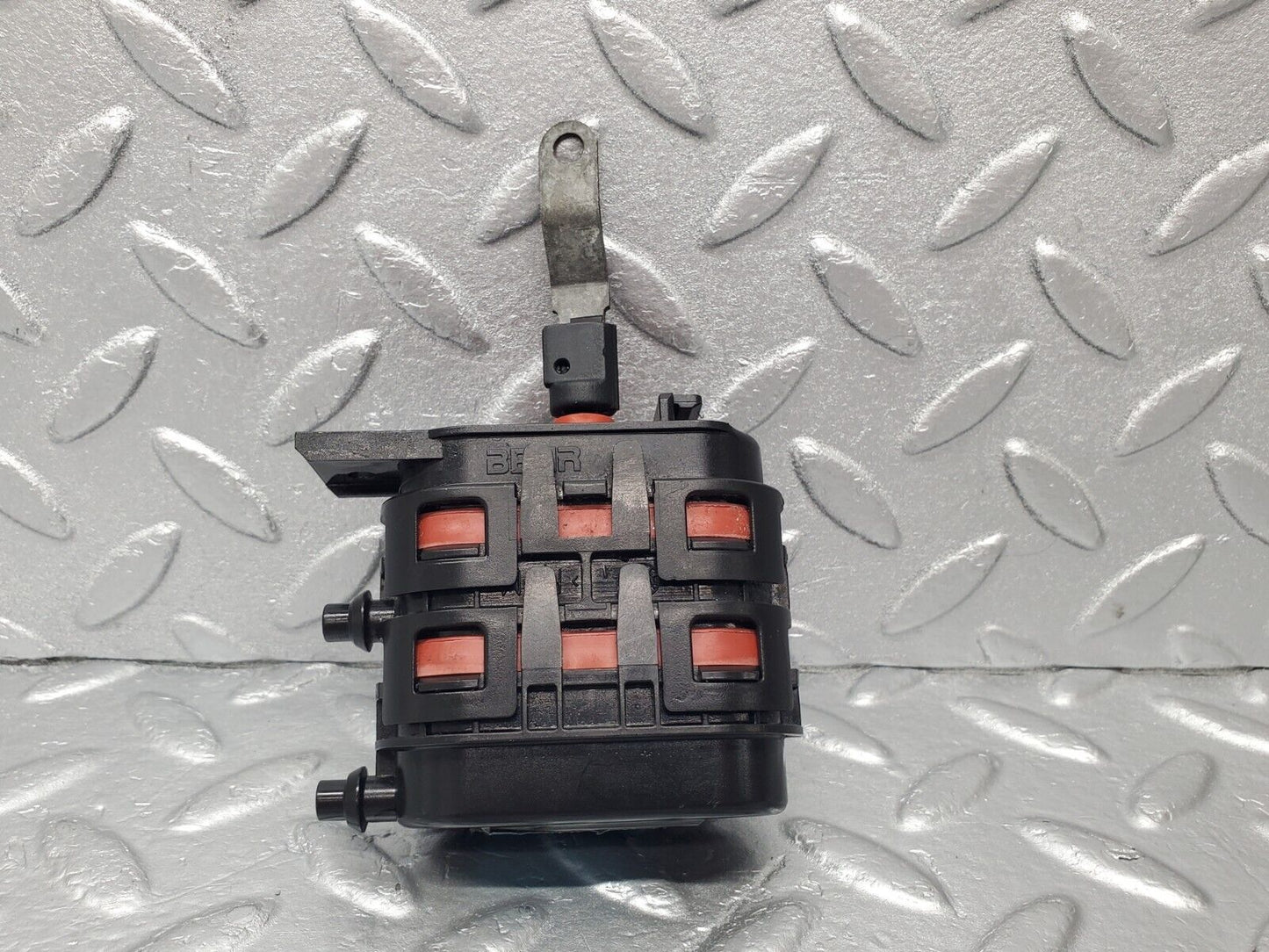 46941 Mercedes-Benz R129 320SL Coupe Heater Box Vacuum Actuator