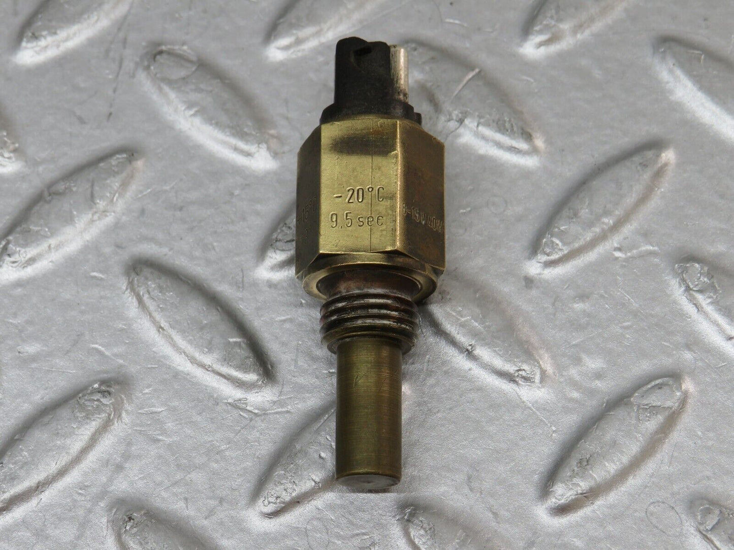 35515 Mercedes-Benz R107 280SL Coupe Temperature Sensor VDO