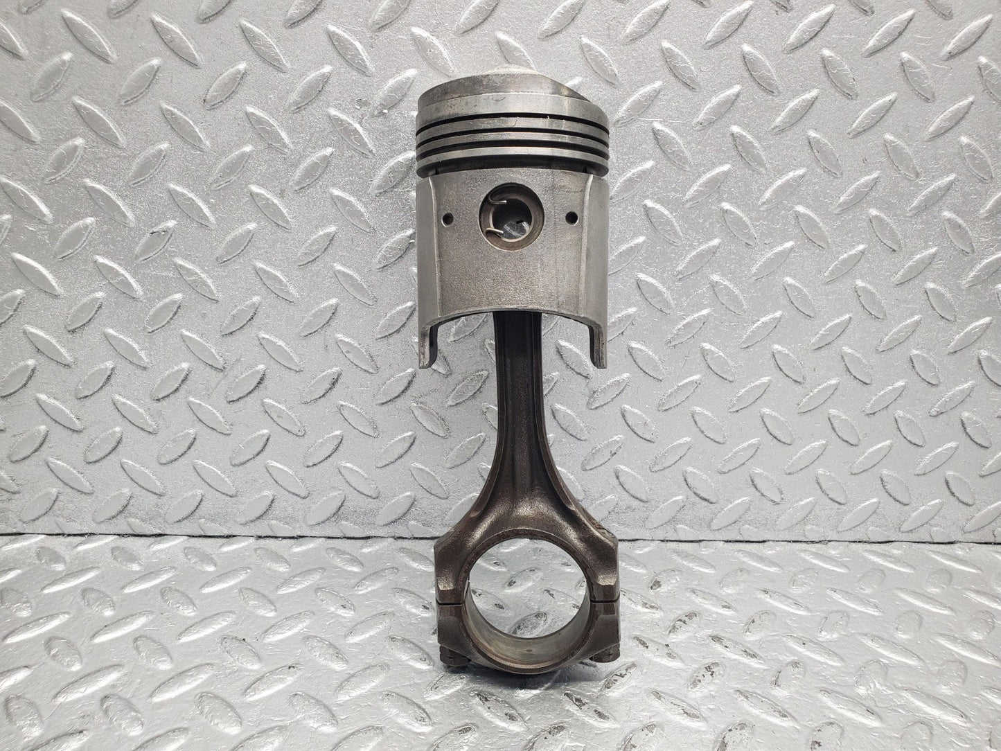 W112 piston and connecting rod new OEM