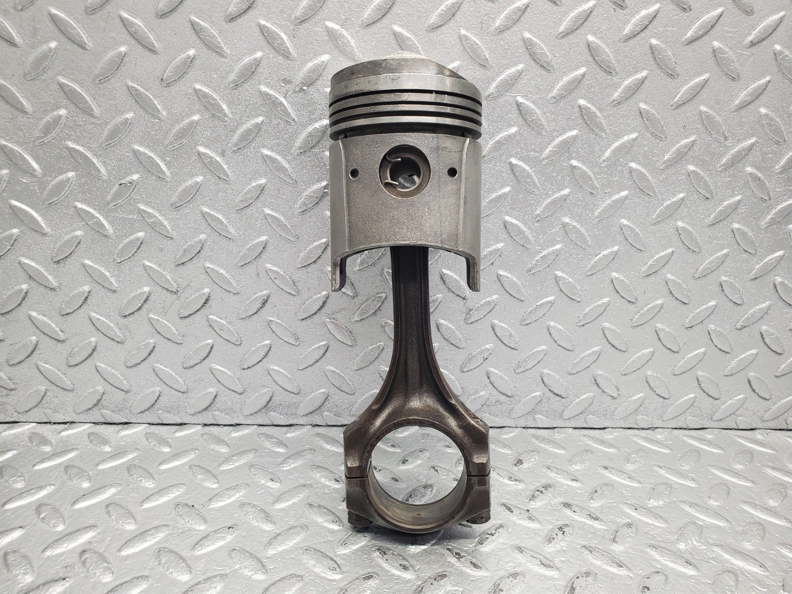 W112 piston and connecting rod new OEM