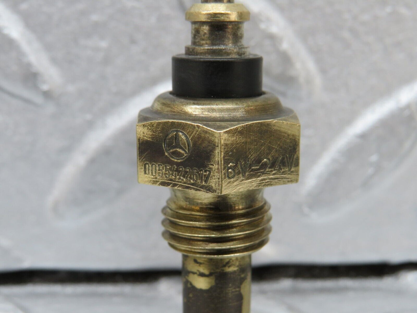 37144 Mercedes-Benz C126 420SEC Coupe Coolant Temperature Sensor 0824121001 005542617