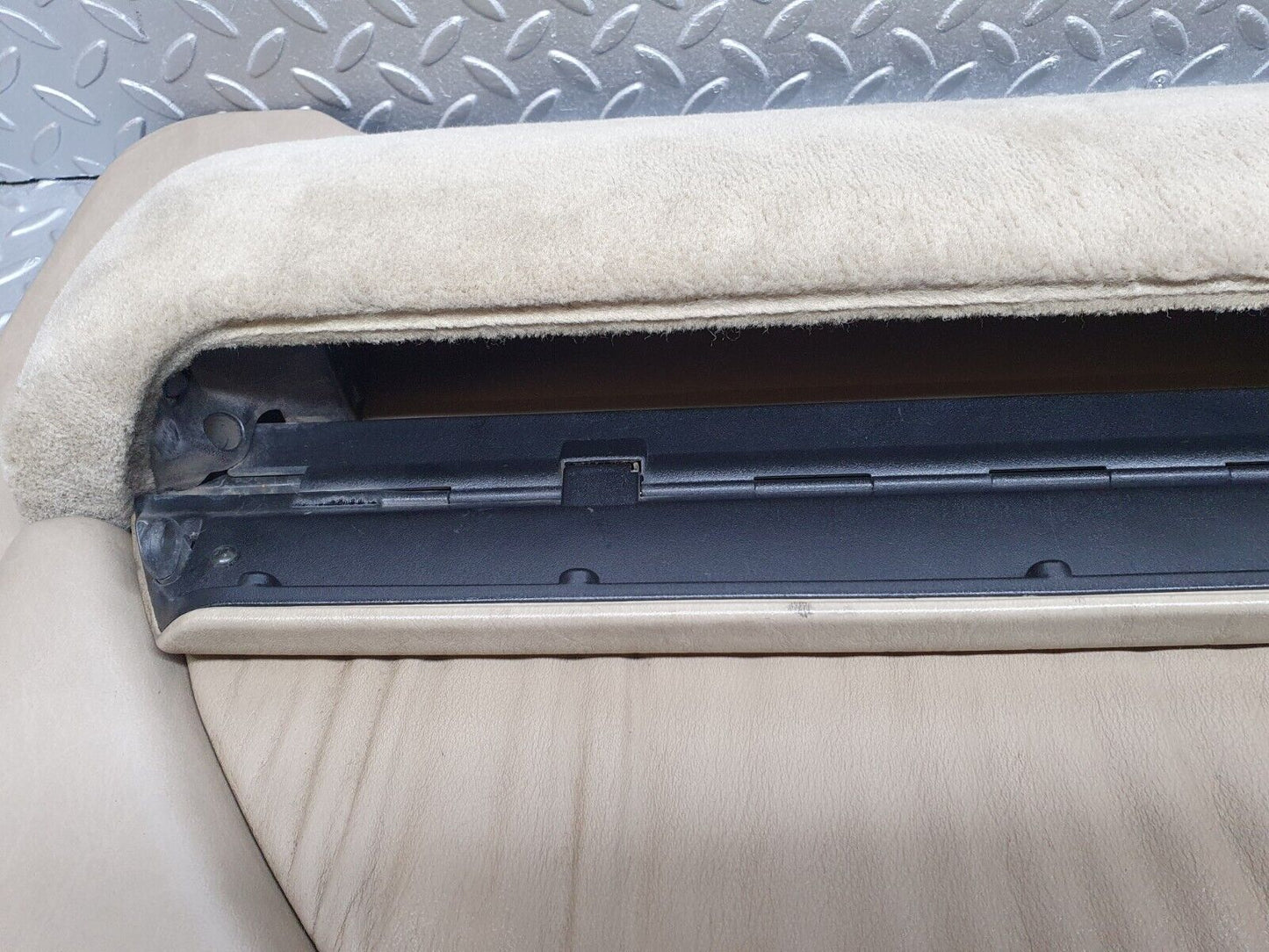 42271 Mercedes-Benz R129 320SL Coupe Front Right Door Card