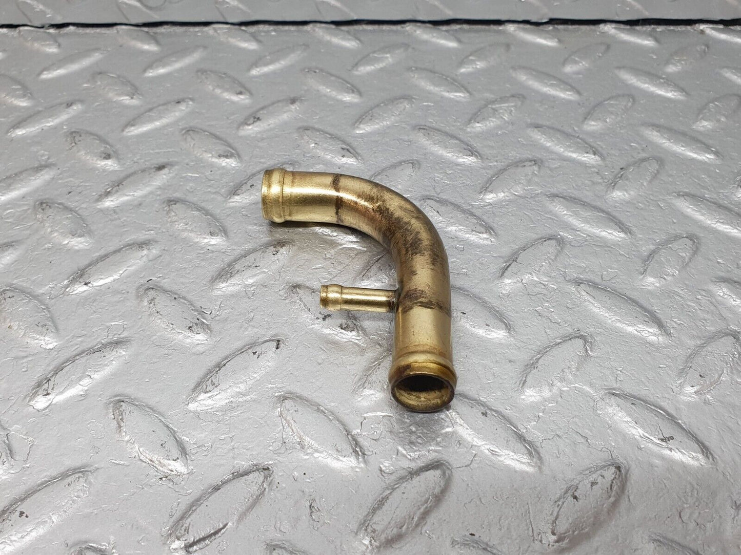 41038 Mercedes-Benz W126 300SE Fuel Pipe