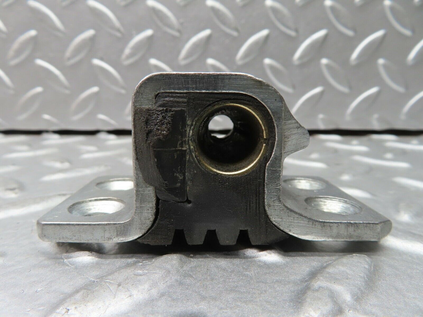 21518 Mercedes-Benz W126 300SE Door Lock Latch Left Side