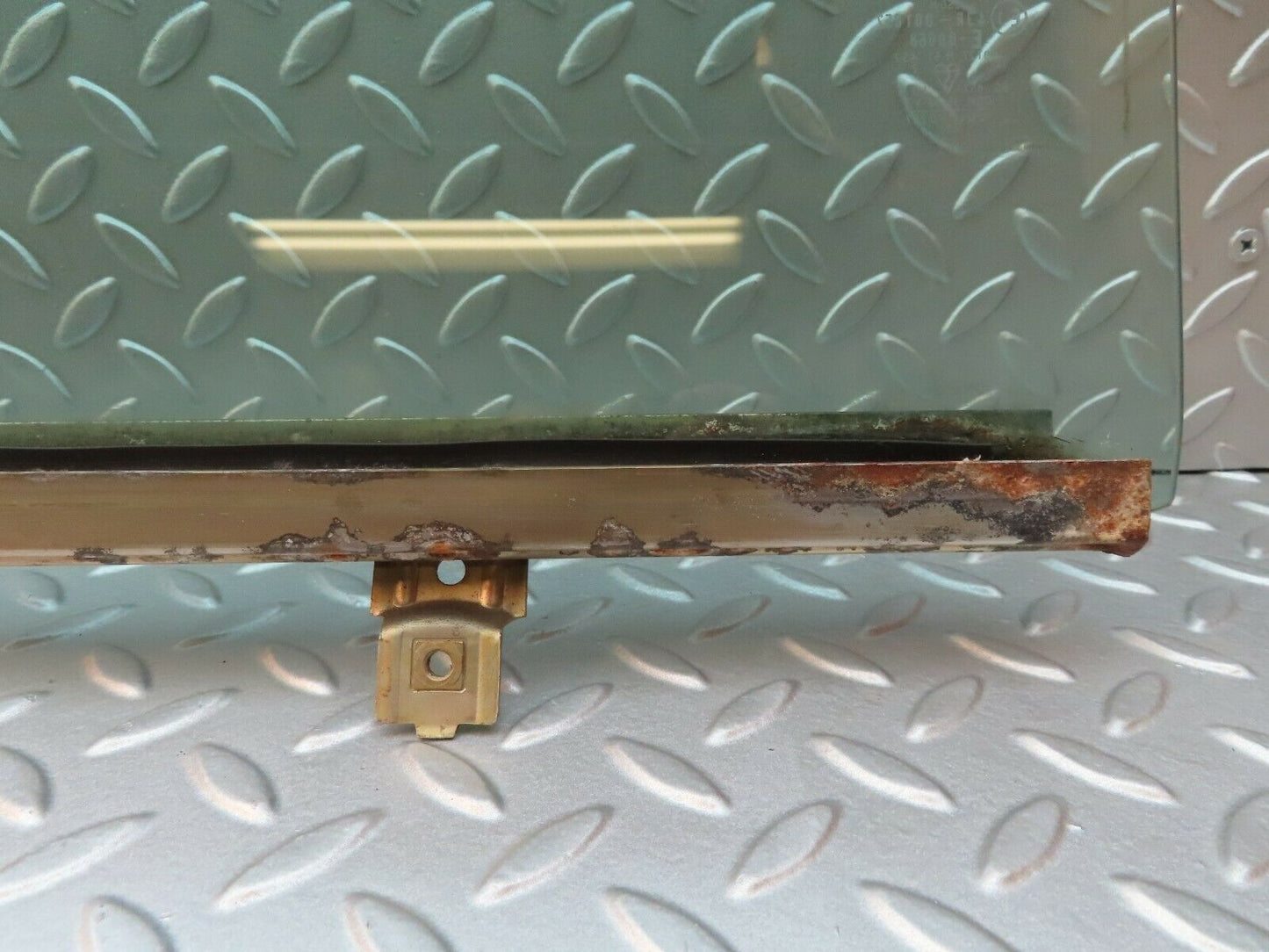 4469 Mercedes-Benz W123 230E Rear Right Door Window Glass
