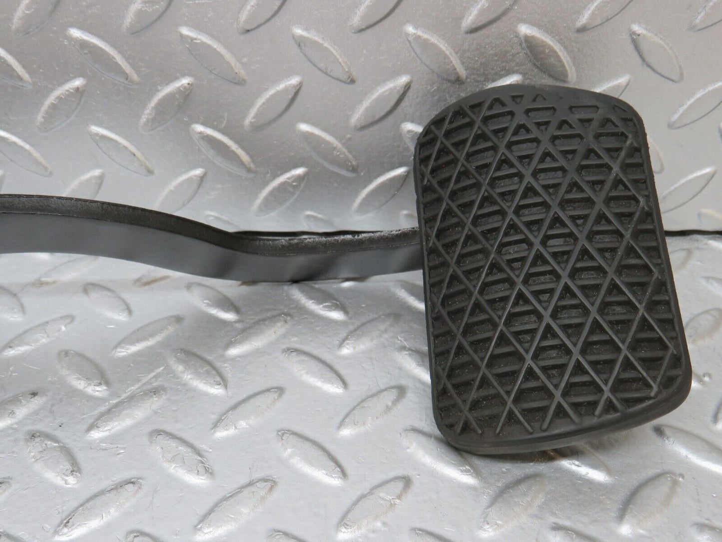 35497 Mercedes-Benz R107 280SL Brake Pedal With Rubber 1232910082