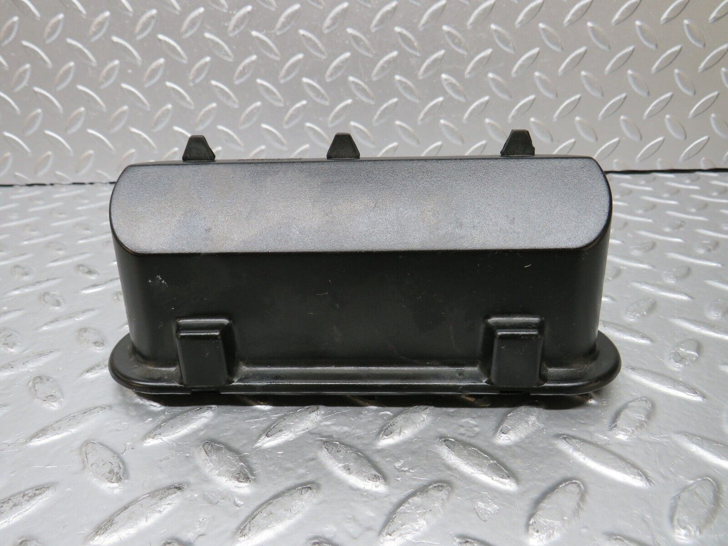 30621 Mercedes-Benz W201 190E 2.0L Trunk Breather Ventilation Valve 2018300242