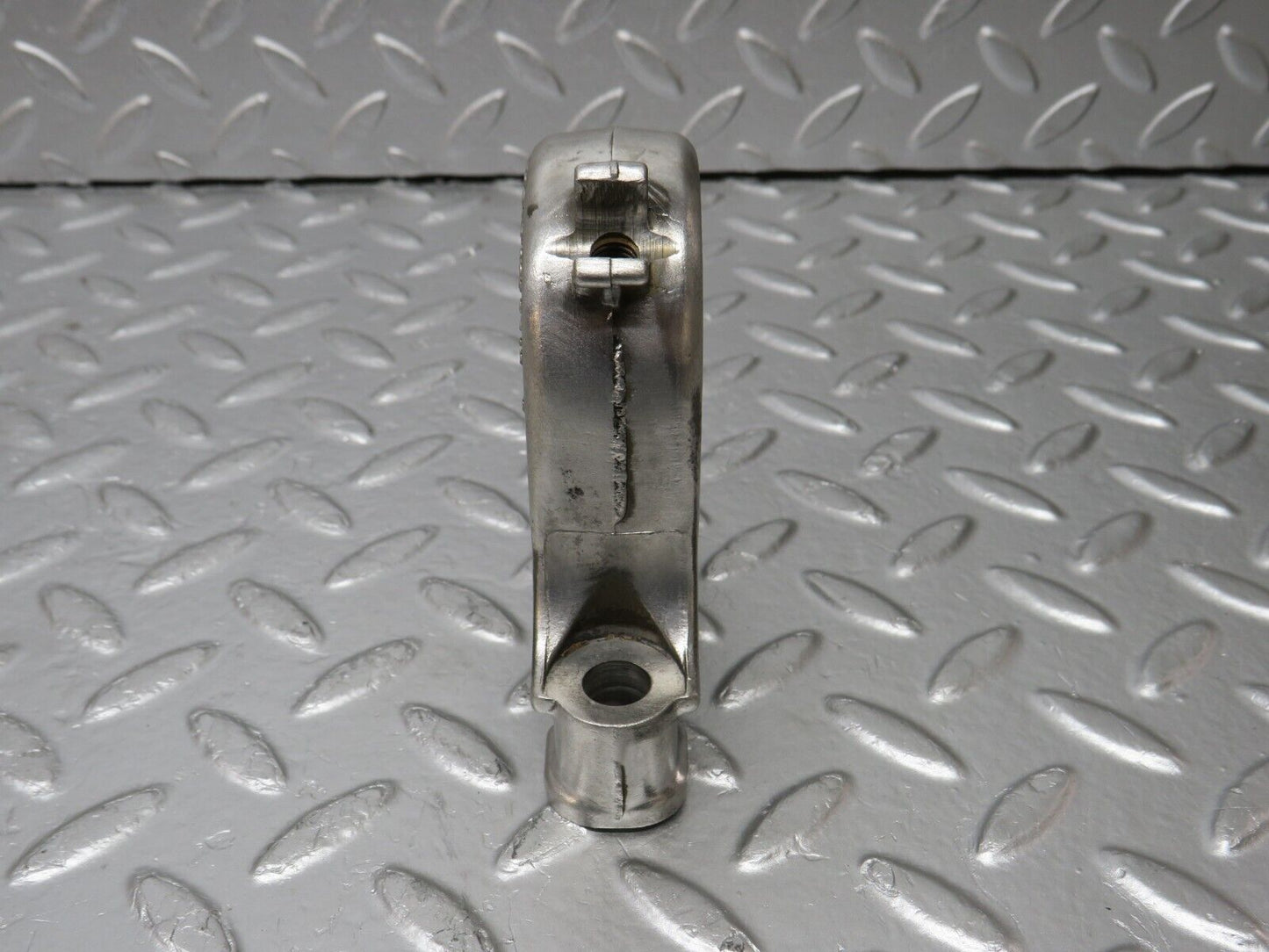 31305 Mercedes-Benz C107 R107 Camshaft Tower Bearing 1160513712