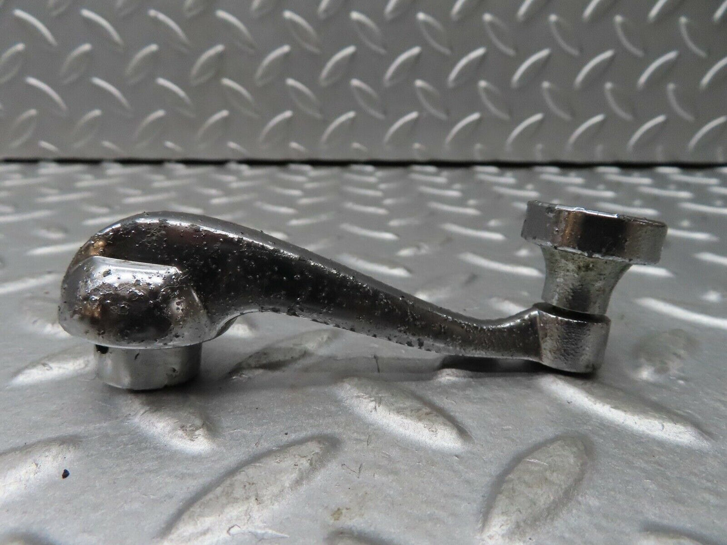 19010 Mercedes-Benz W120 W121 Ponton Window Lifter Crank Handle Chrome