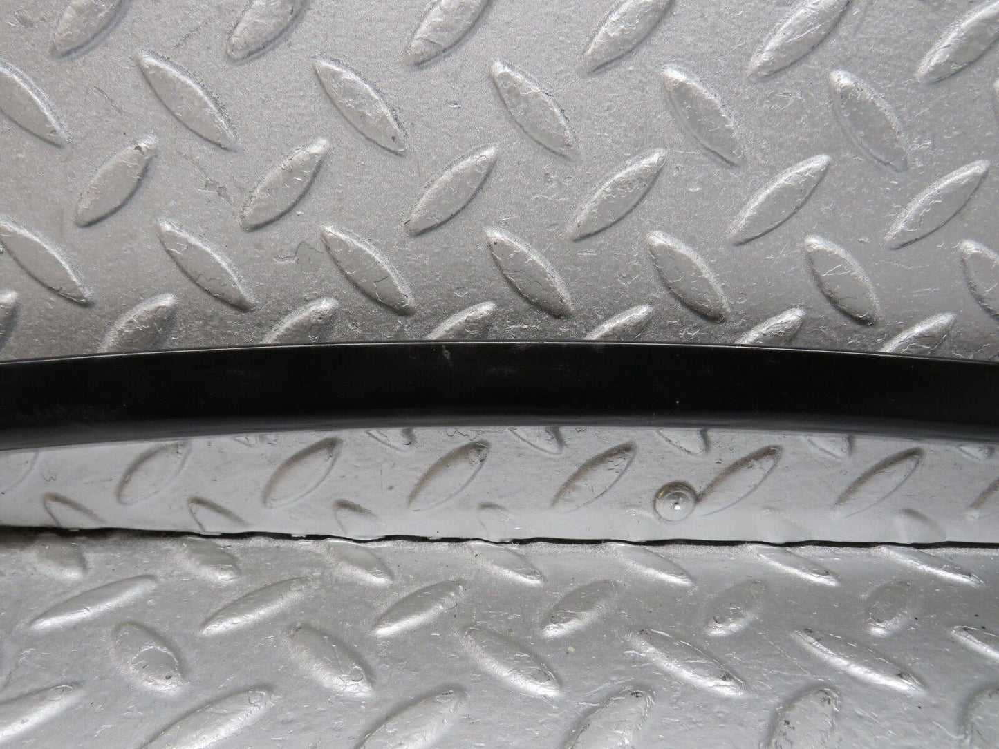 39660 Mercedes-Benz R129 320SL Coupe Left Door Front Window Channel