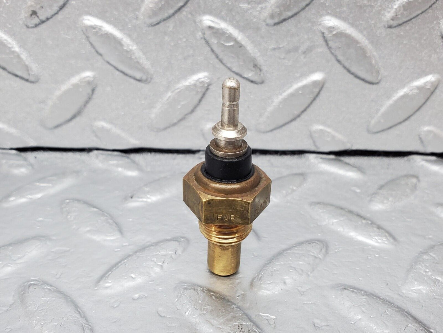 45342 Mercedes-Benz 280E M110.983 Coolant Temperature Sensor FAE 32220