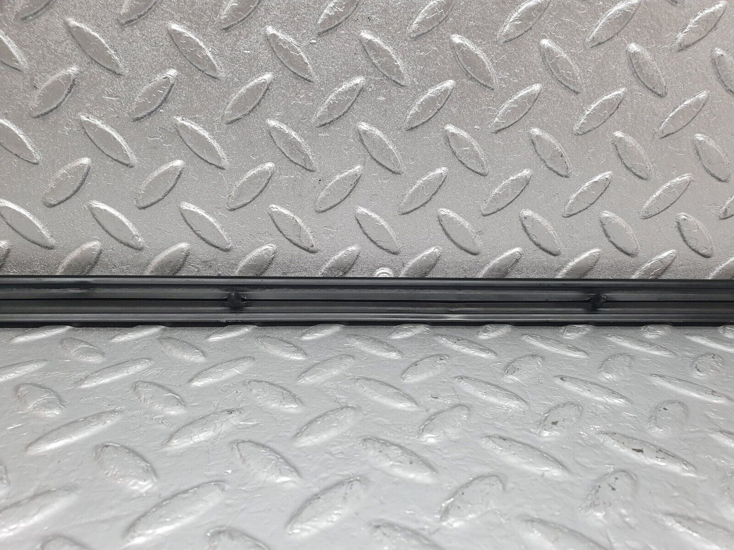 43989 Mercedes-Benz C123 230CE Coupe Right Door Centre Moulding Trim