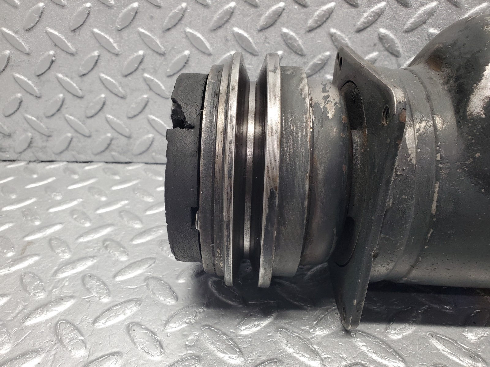 W126 Coupe air conditioning compressor used OEM