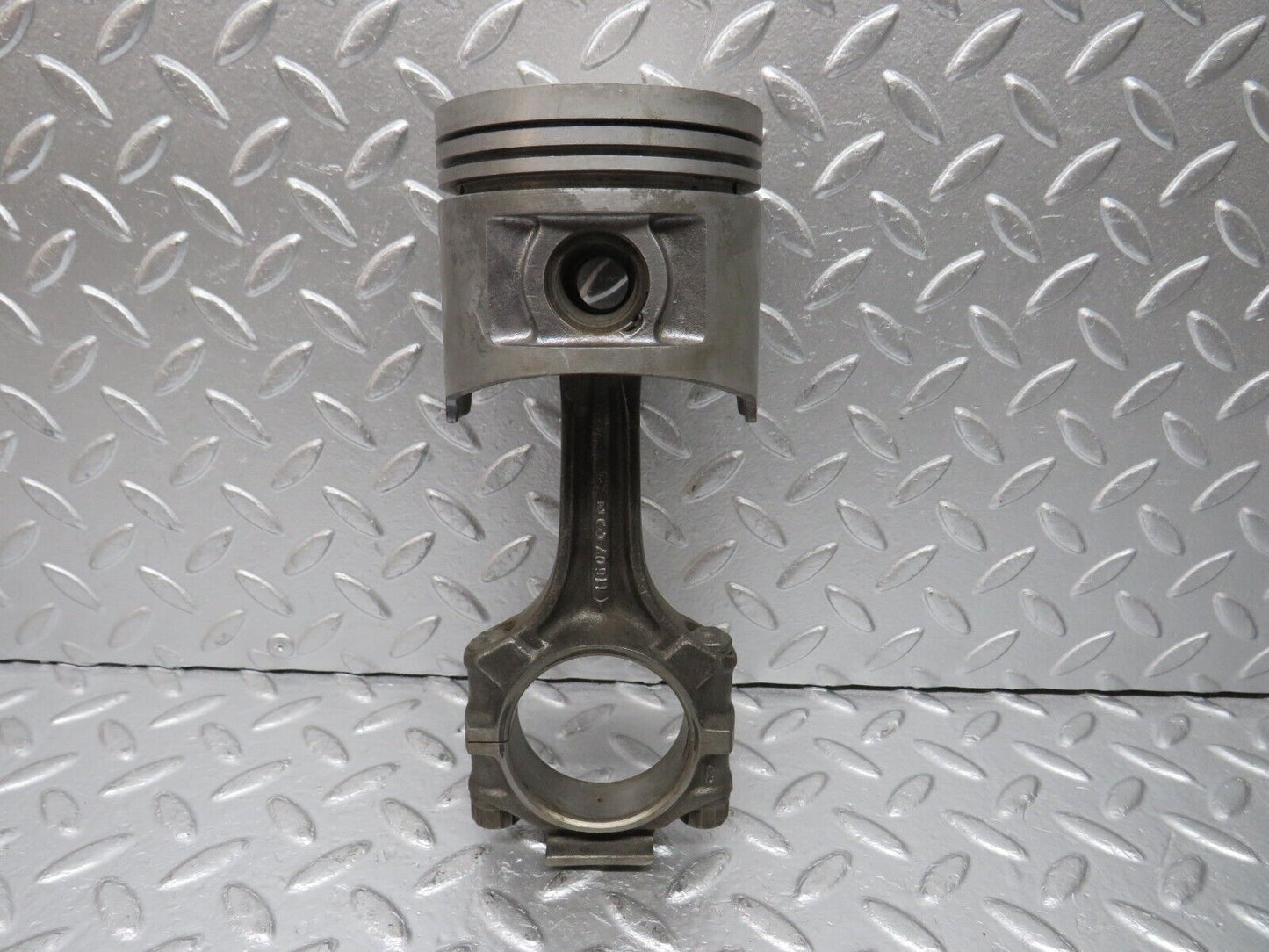 32776 Mercedes-Benz C107 R107 350 V8 Piston With Connecting Rod 92mm 11607