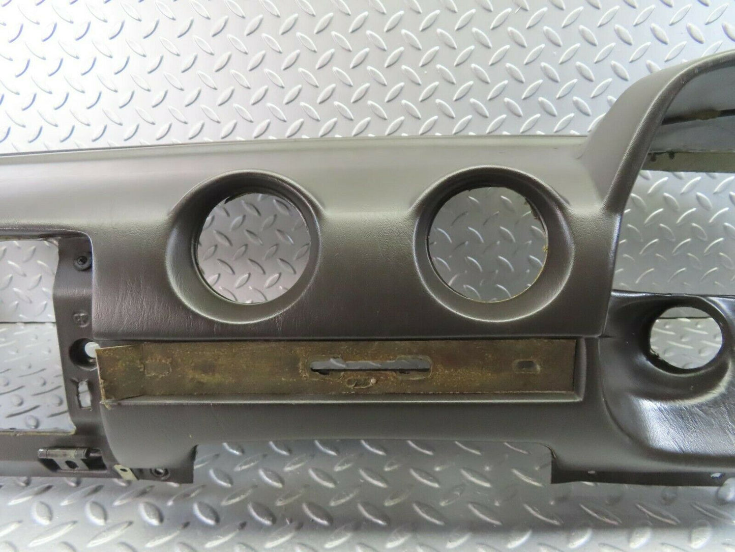 10002 Mercedes-Benz C123 230CE Coupe Dashboard Black / Brown