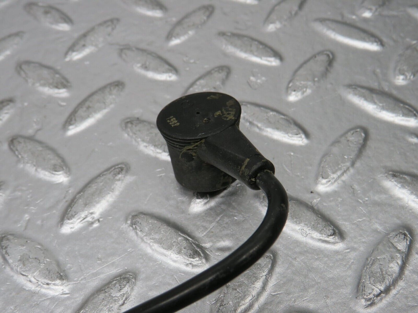 30525 Mercedes-Benz W124 230E Crankshaft Position Sensor 0031530828 0261210067