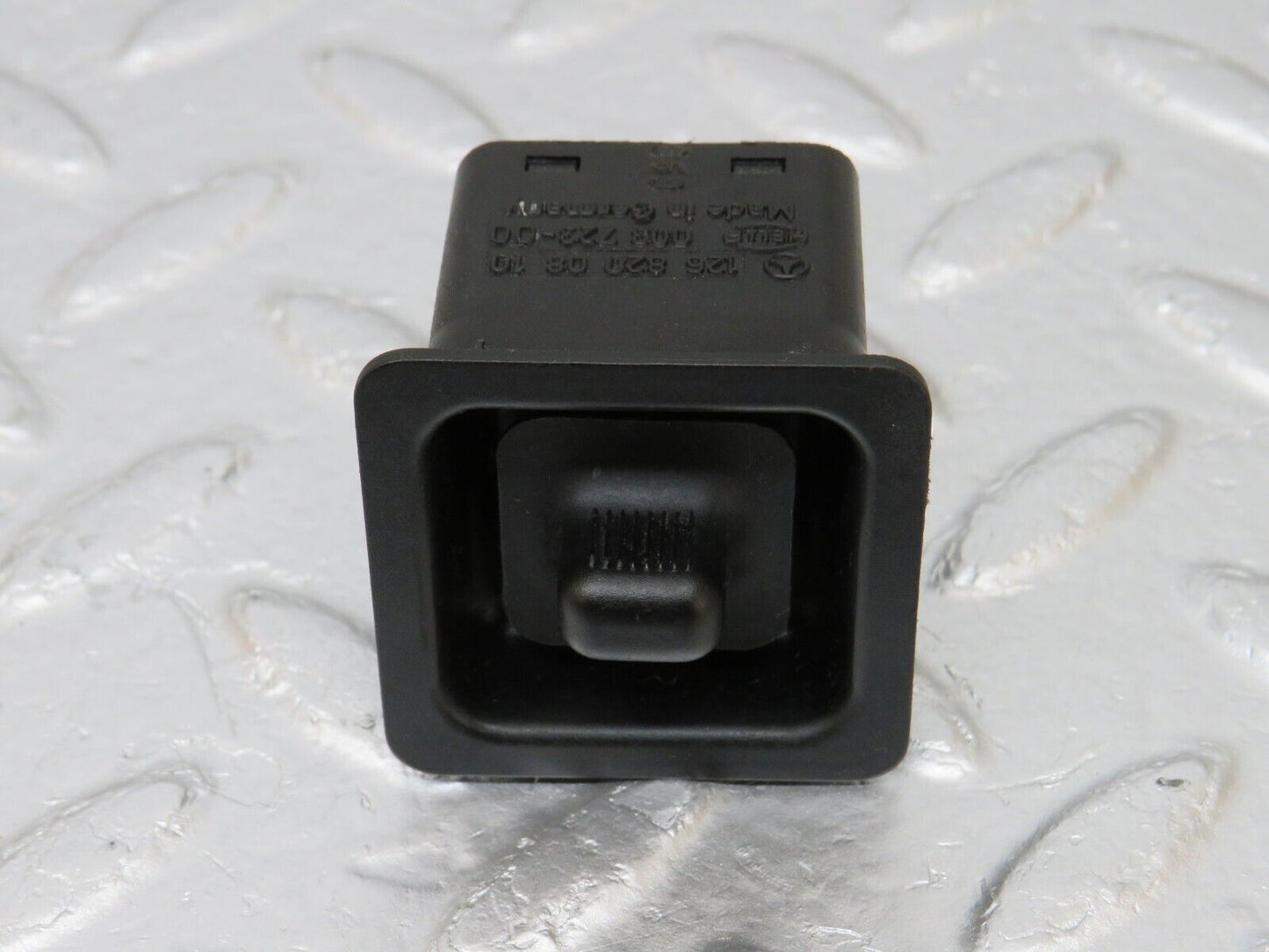 34618 Mercedes-Benz C126 380SEC Coupe Electric Mirror Adjust Switch 1268200810