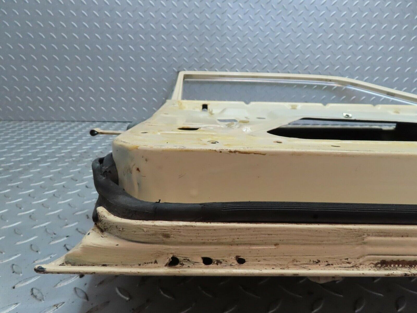 7001 Mercedes-Benz W123 230E Rear Right Door