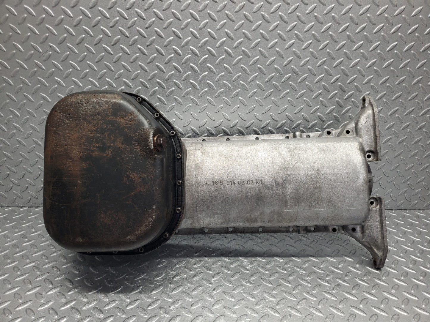 W112 oil pan oil sump used OEM