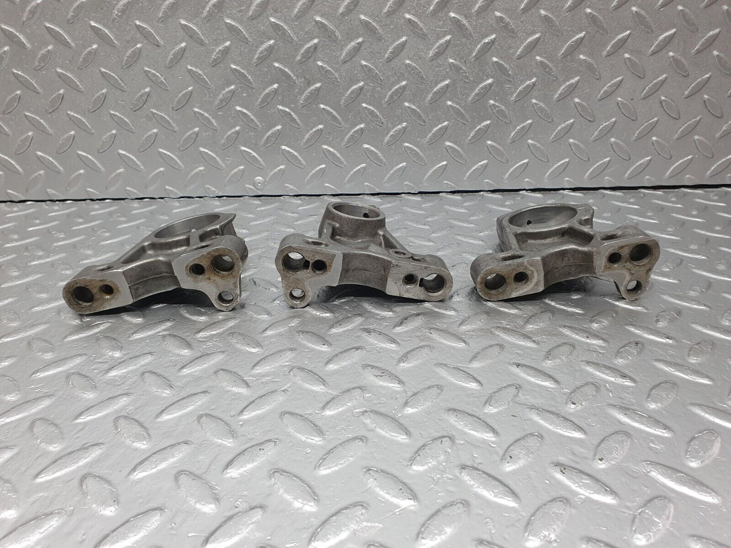 40873 Mercedes-Benz W123 240D Camshaft Tower Bearing Set 6160510710 6170511212