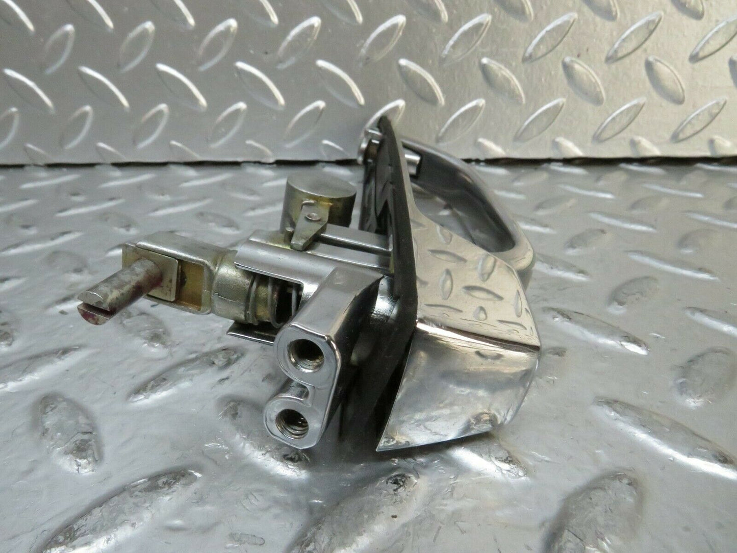 23723 Mercedes-Benz W116 350E Rear Exterior Door Handle 1167600059