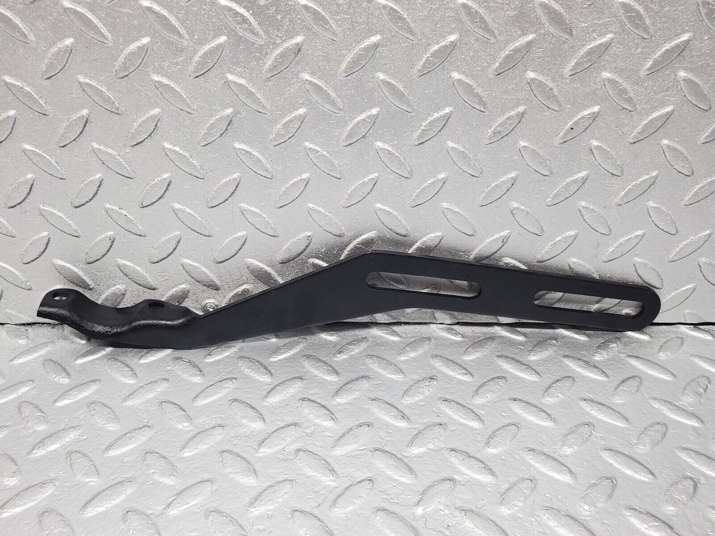 45956 Mercedes-Benz W126 420SE Exhaust Bracket