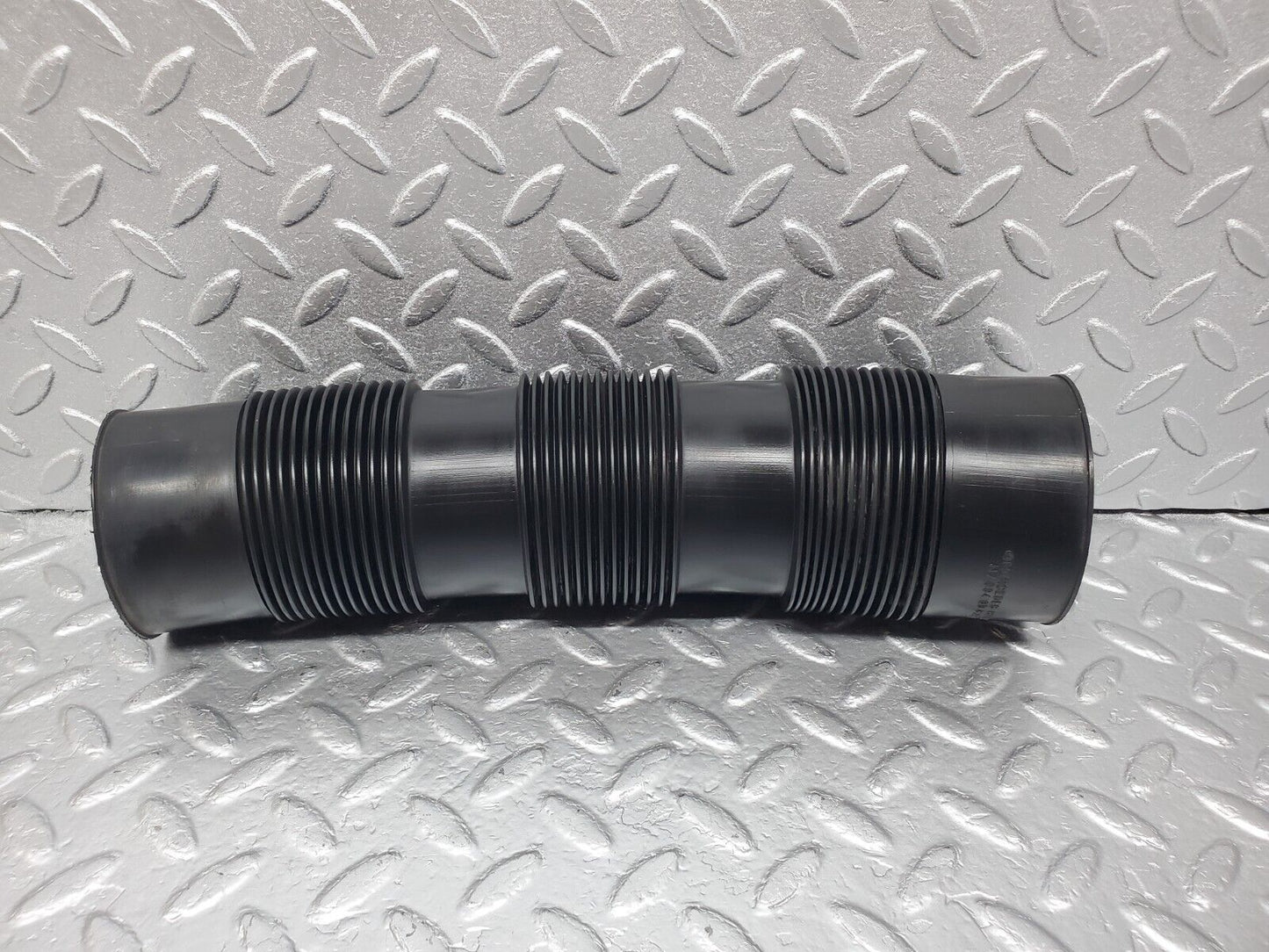 45787 Mercedes-Benz W126 420SE Air Filter Intake Pipe 1170940382