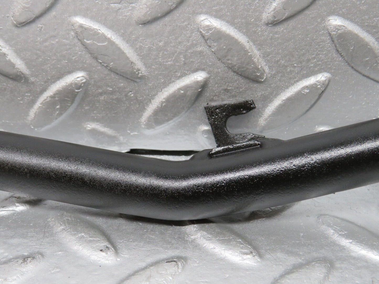 38149 Mercedes-Benz A124 320E Cabriolet Coolant Pipe