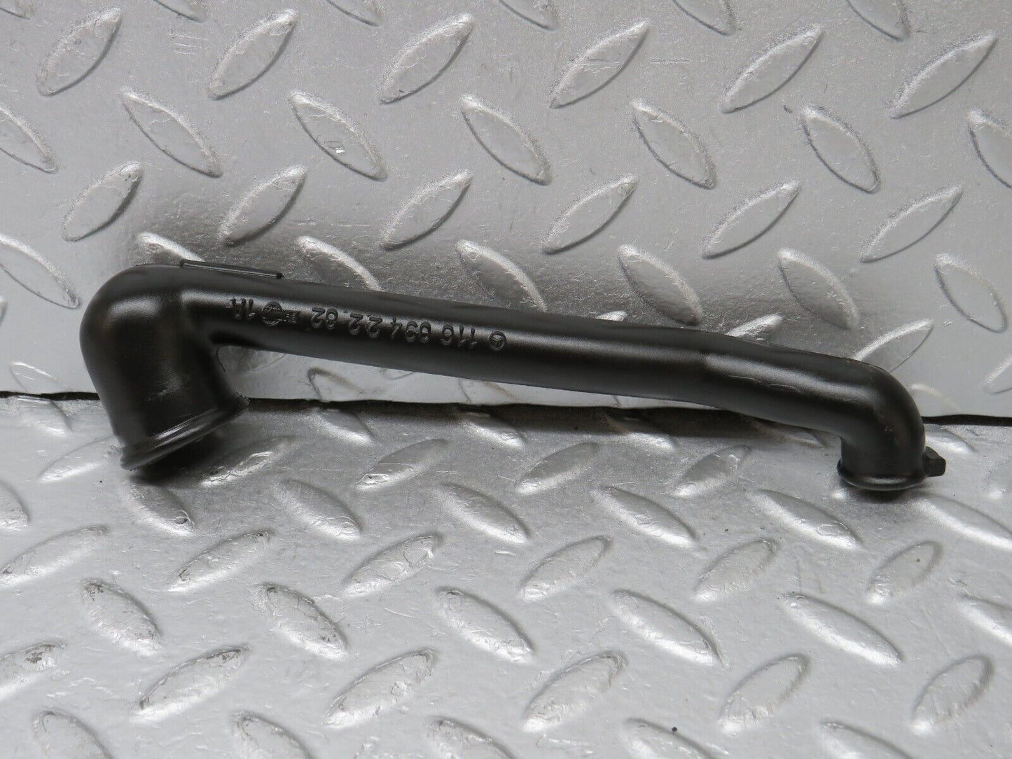 36880 Mercedes-Benz C126 420SEC Coupe Crankcase Breather Hose Pipe 1160942282