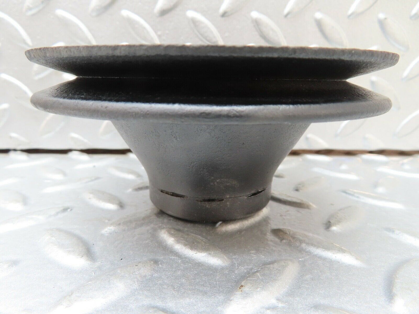 18737 Mercedes-Benz W120 W121 Ponton Crankshaft Pulley