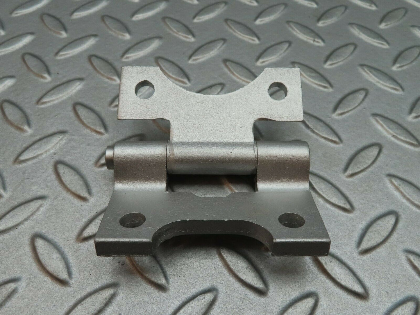 5133 Mercedes-Benz R107 350SL Door Hinge Left