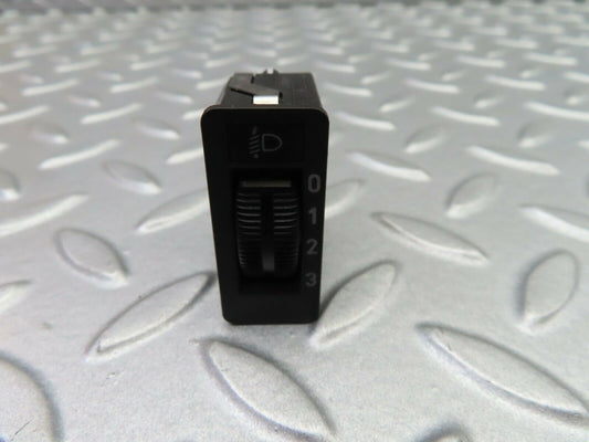 6105 Mercedes-Benz W126 380SE Headlight Level Switch 0008000773