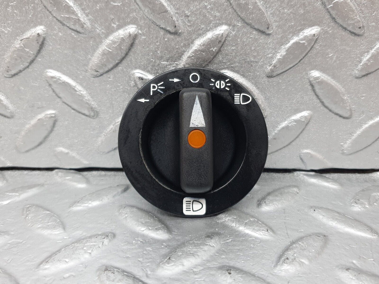 44087 Mercedes-Benz C123 230CE Coupe Headlight Switch Knob 1075450530