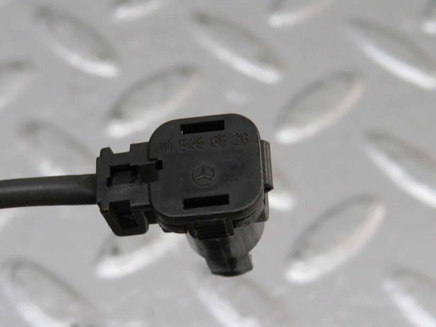 33880 Mercedes-Benz W201 190E 2.0L Battery Wire Cable 2015401030 1155460035