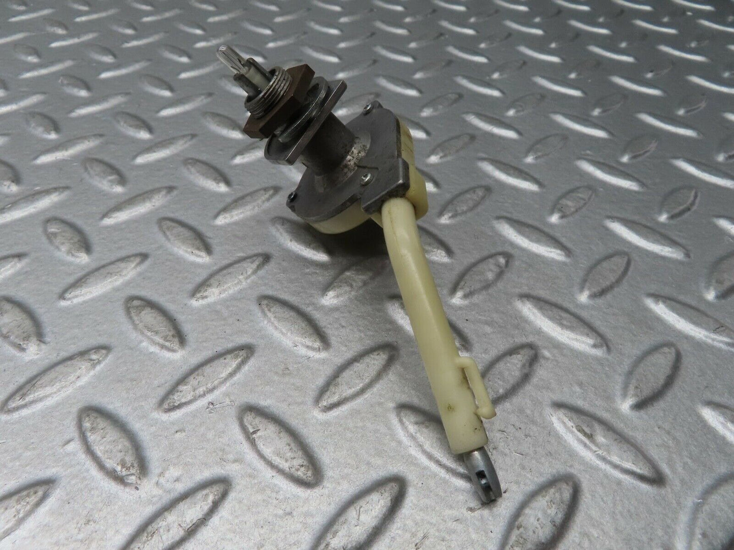 19209 Mercedes-Benz W123 300D Heater Regulator 1238300485