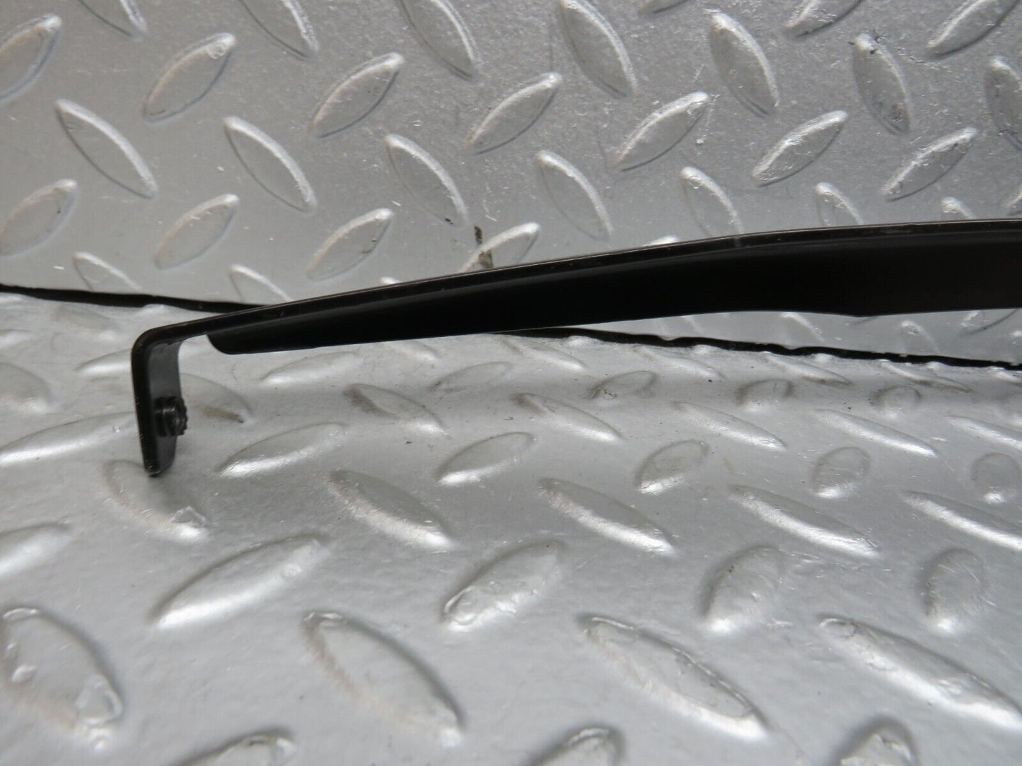 39662 Mercedes-Benz R129 320SL Coupe Left Door Rear Window Channel