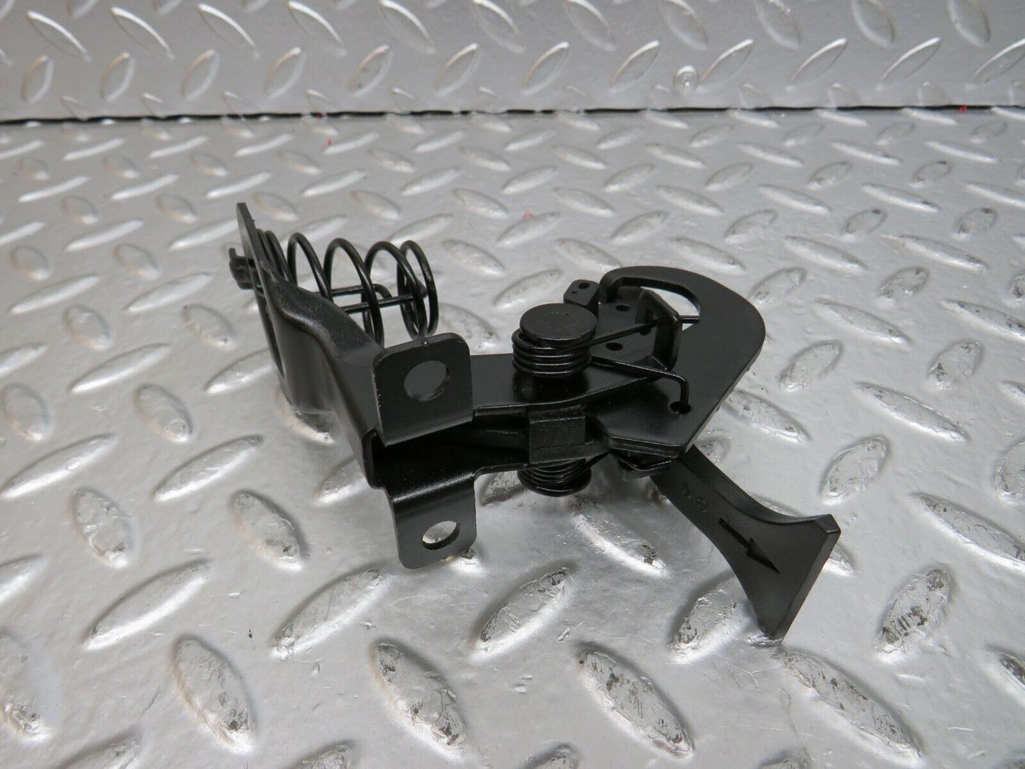 24770 Mercedes-Benz W140 S320 Bonnet Safety Latch