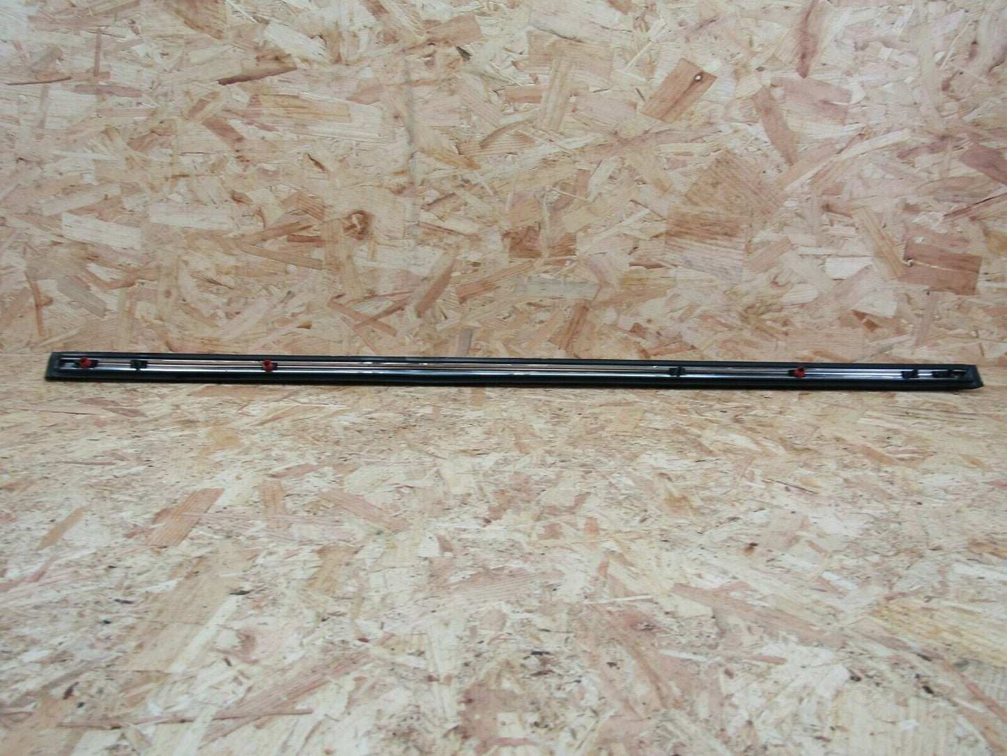 2148 Mercedes-Benz W116 350SE Front Left Door Chrome Trim