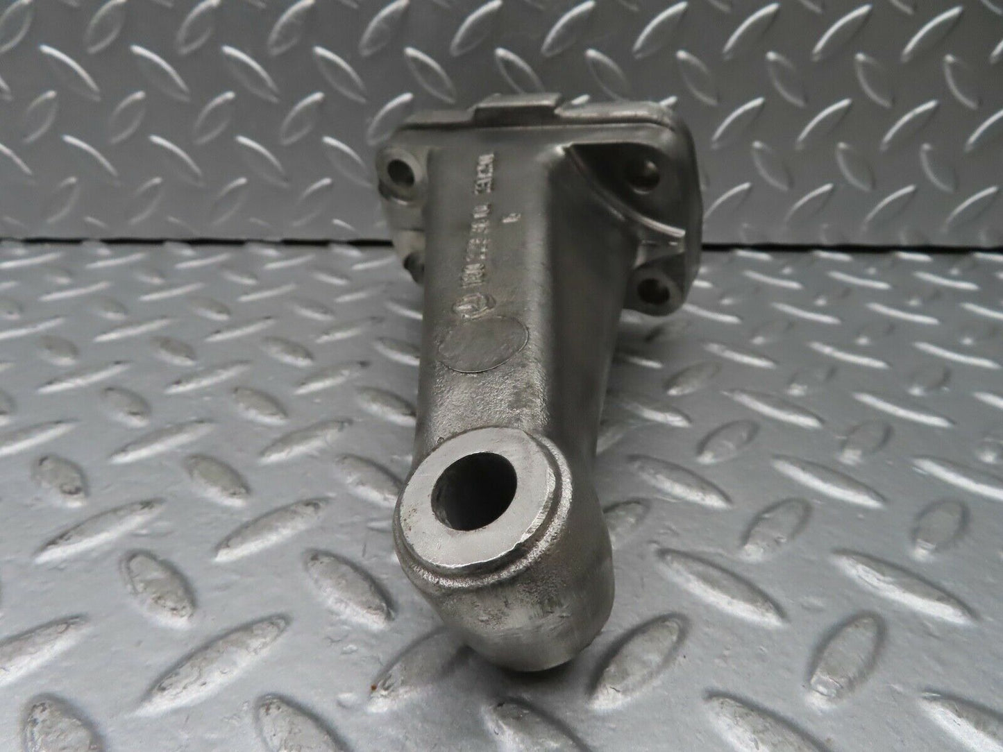 20353 Mercedes-Benz W114 280CE Coupe Engine Mount Bracket Left 1802233804