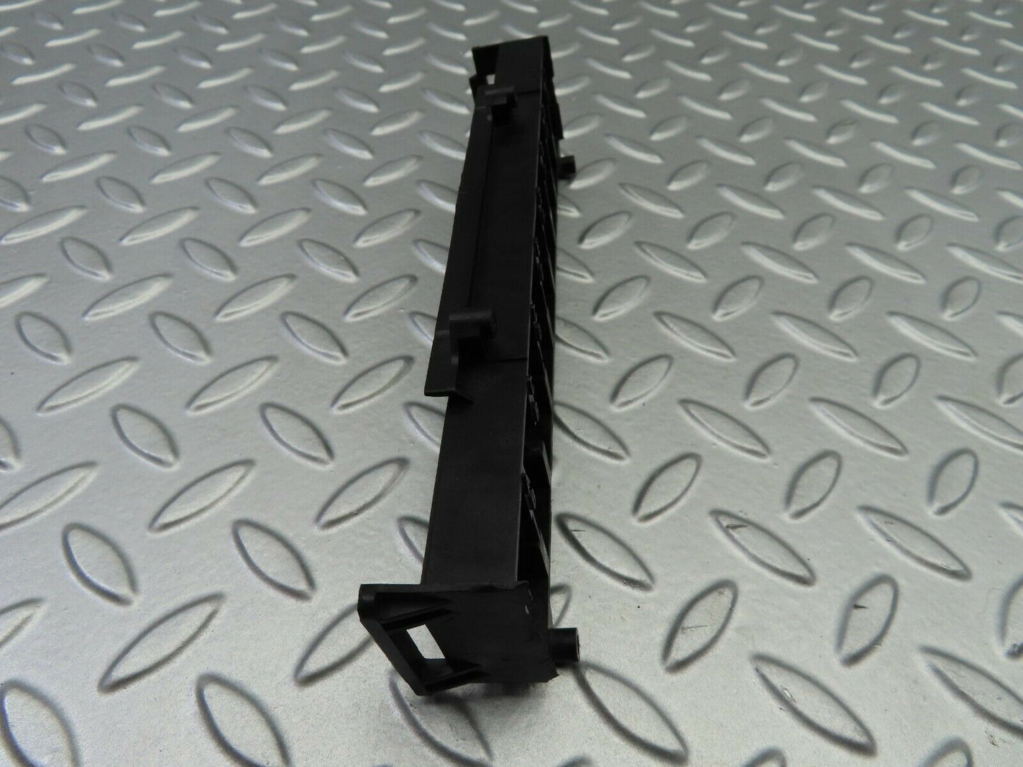 6475 Mercedes-Benz S124 E220 Wagon Centre Console Switch Bracket 1248210071