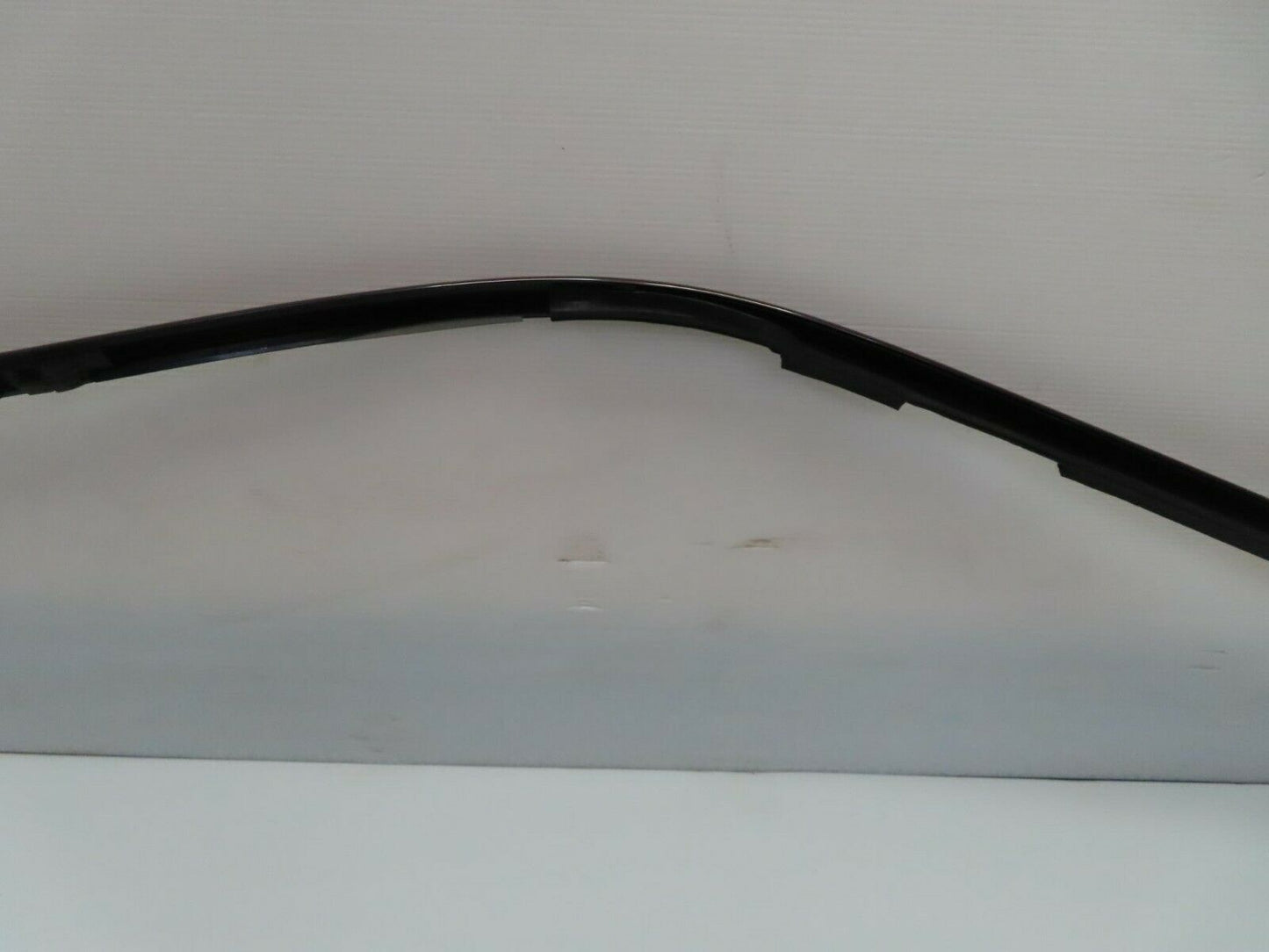 9539 Mercedes-Benz C124 300CE Coupe Roof Chrome Left Side